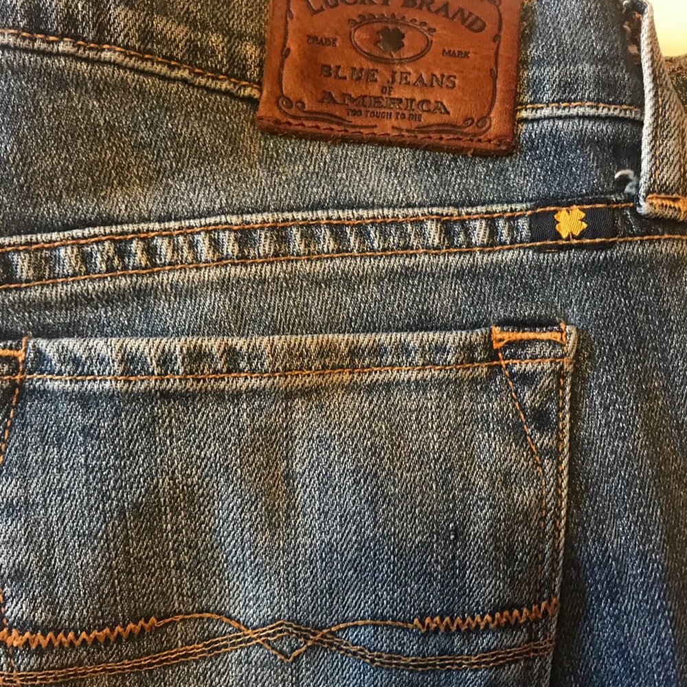 LUCKY BRAND JEANS